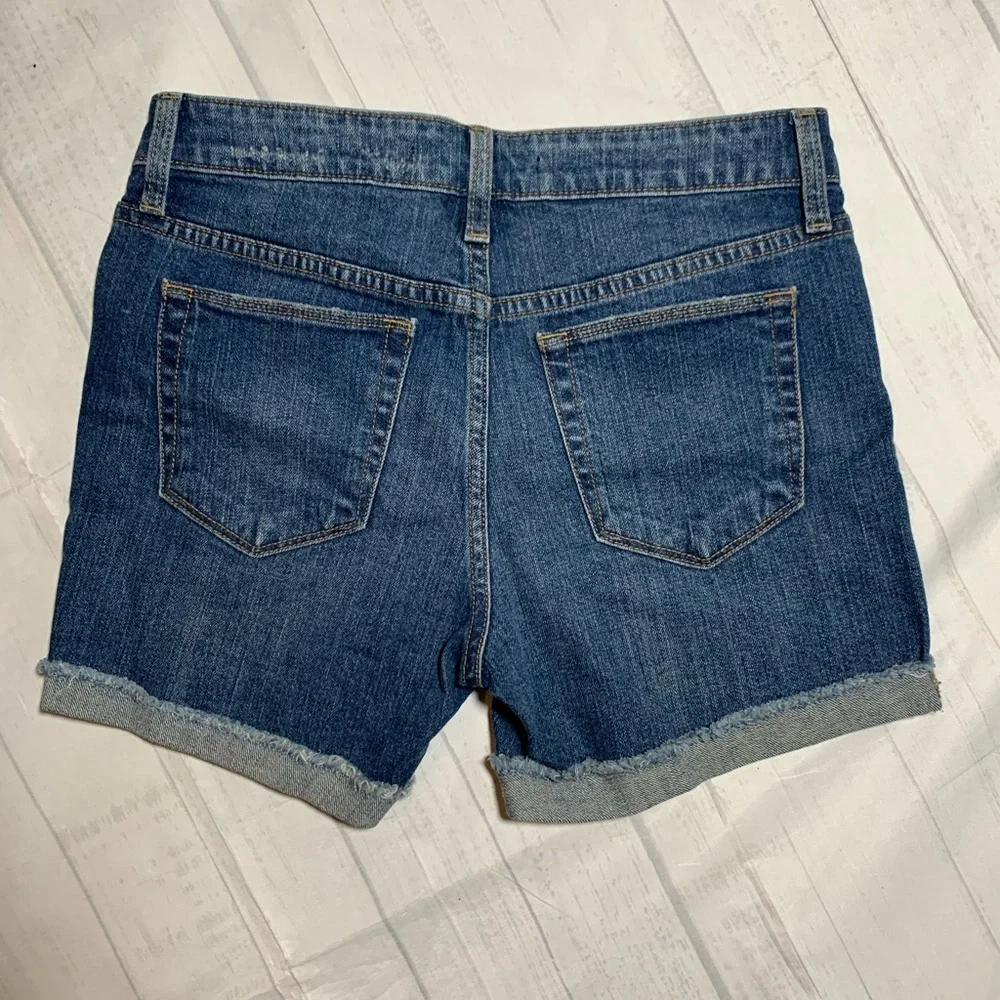 Joe’s jeans cuffed Denim Shorts. Size 26. - Picture 2 of 7